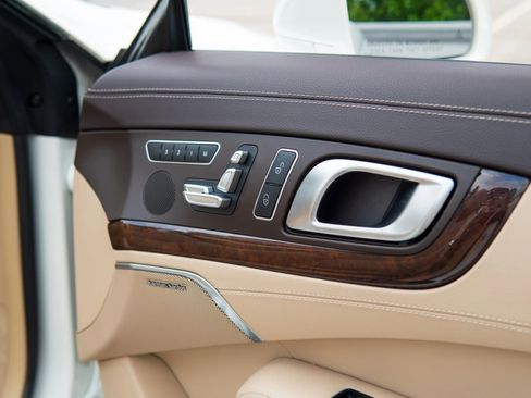 Used 2017 Mercedes-Benz SL 450 image 36