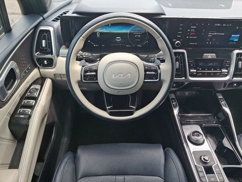 Used 2023 Kia Sorento SX Prestige AWD/4WD image 12