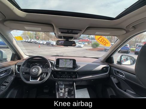 Certified 2021 Nissan Rogue SL w/ Premium Package AWD/4WD image 28