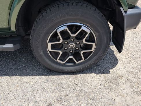 Used 2022 Ford Bronco Outer Banks AWD/4WD image 13