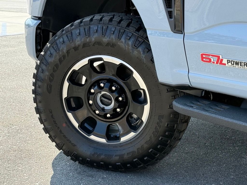 New 2026 Ford F250 Lariat w/ Tremor Off-Road Package AWD/4WD image 17