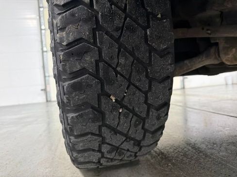 Used 2019 Ford F150 XLT w/ Equipment Group 302A Luxury AWD/4WD image 33