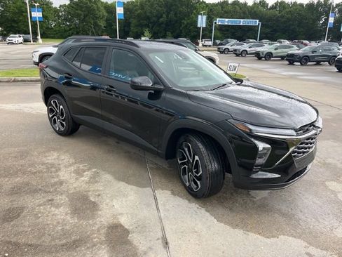 New 2026 Chevrolet Trax RS w/ Driver Confidence Package FWD image 10