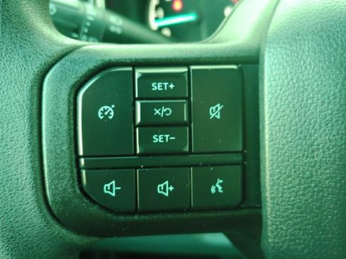 Used 2025 Ford F250 XLT image 35