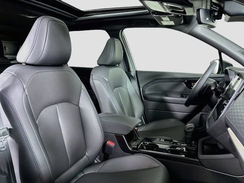 New 2026 Subaru Forester Limited AWD/4WD image 29