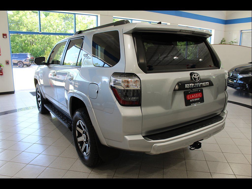 Used 2024 Toyota 4Runner TRD Off-Road Premium AWD/4WD image 7