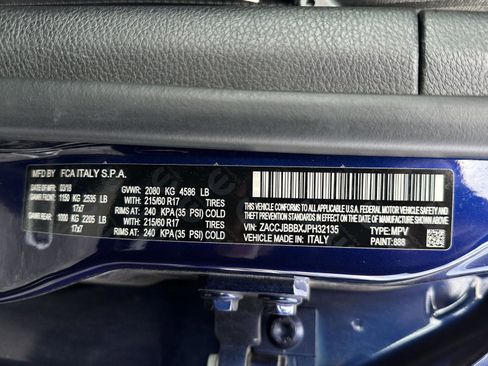 Used 2018 Jeep Renegade Latitude w/ Cold Weather Group AWD/4WD image 15