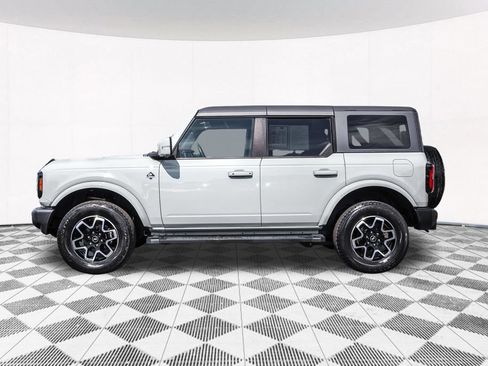 Used 2022 Ford Bronco Outer Banks AWD/4WD image 16