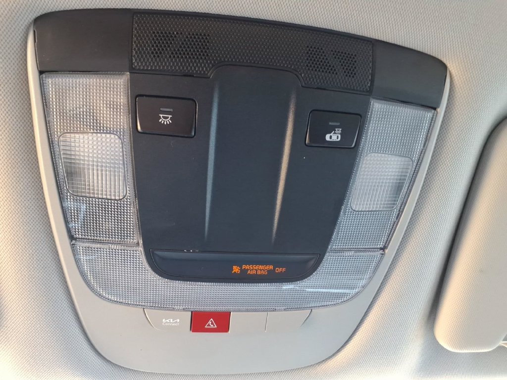 Used 2024 Kia Sportage EX FWD image 29