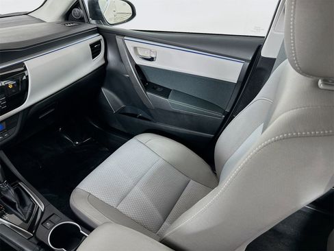 Used 2016 Toyota Corolla LE image 21