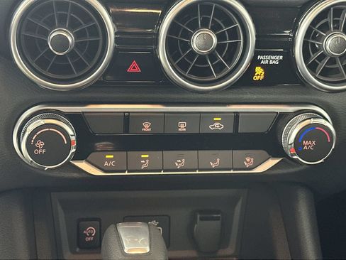 Certified 2025 Nissan Sentra S FWD image 19