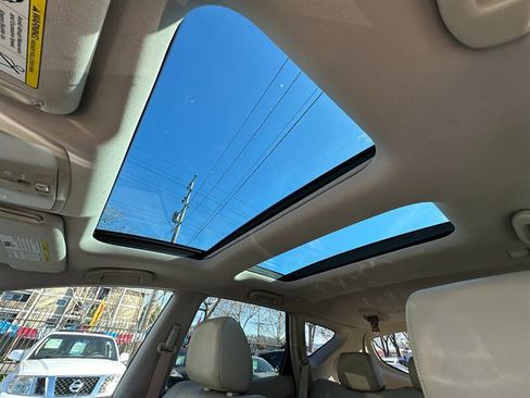 Used 2010 Nissan Murano LE w/ Navigation Pkg image 22