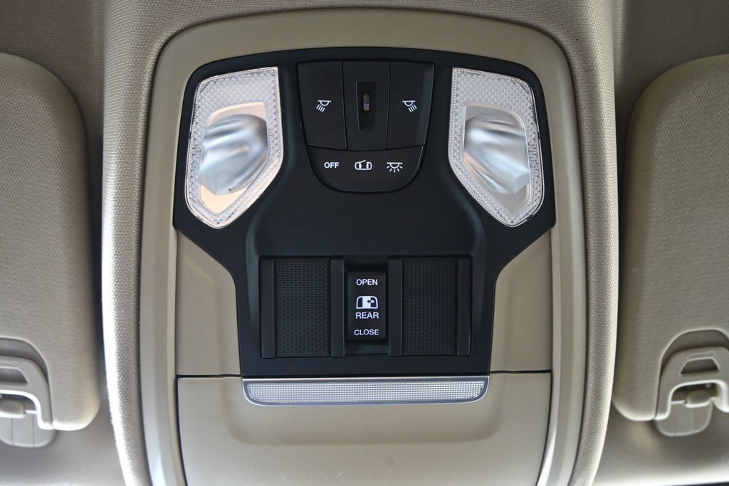 Used 2019 RAM 1500 Big Horn AWD/4WD image 35