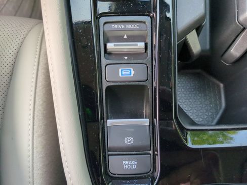 Used 2024 Honda Accord Touring image 30