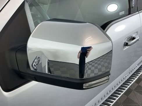 Used 2018 Ford F150 Lariat w/ Equipment Group 502A Luxury AWD/4WD image 10