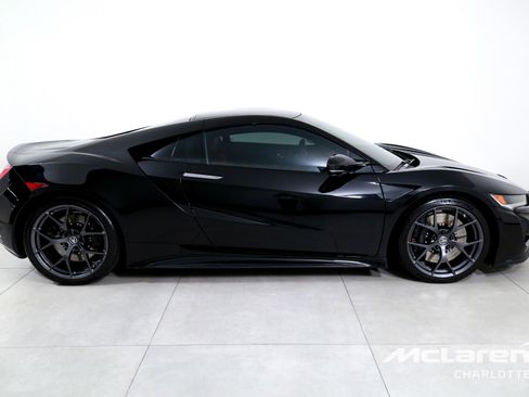 Used 2018 Acura NSX AWD/4WD image 9