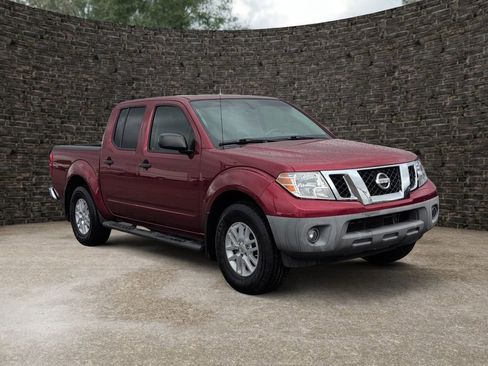 Used 2019 Nissan Frontier SV w/ Value Truck Package image 2