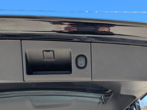 Used 2016 Chevrolet Tahoe LTZ image 10