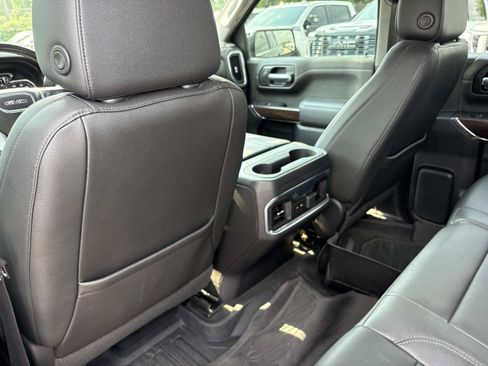 Used 2021 GMC Sierra 1500 SLT w/ SLT Premium Package AWD/4WD image 31