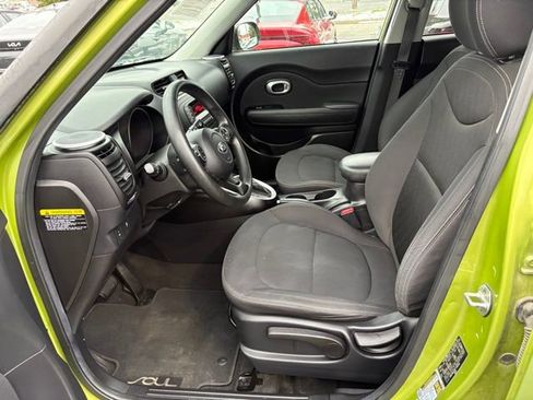 Used 2015 Kia Soul image 11