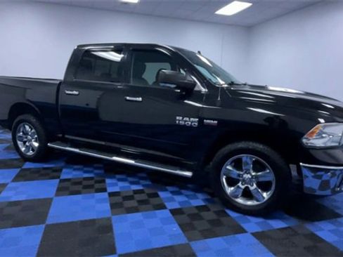 Used 2016 RAM 1500 Big Horn image 2