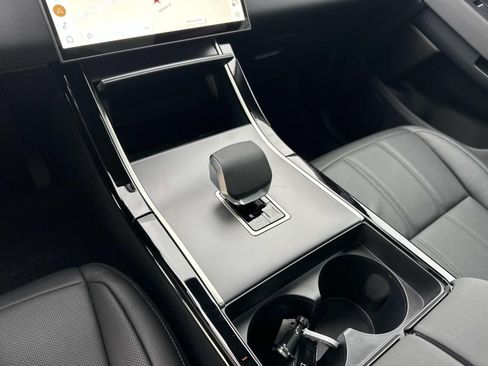 New 2026 Land Rover Range Rover Evoque S AWD/4WD image 17