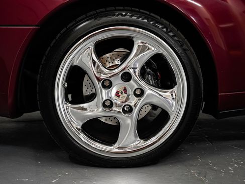 Used 1997 Porsche 911 Carrera RWD image 50