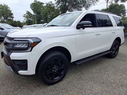 Certified 2022 Ford Expedition Timberline image 4