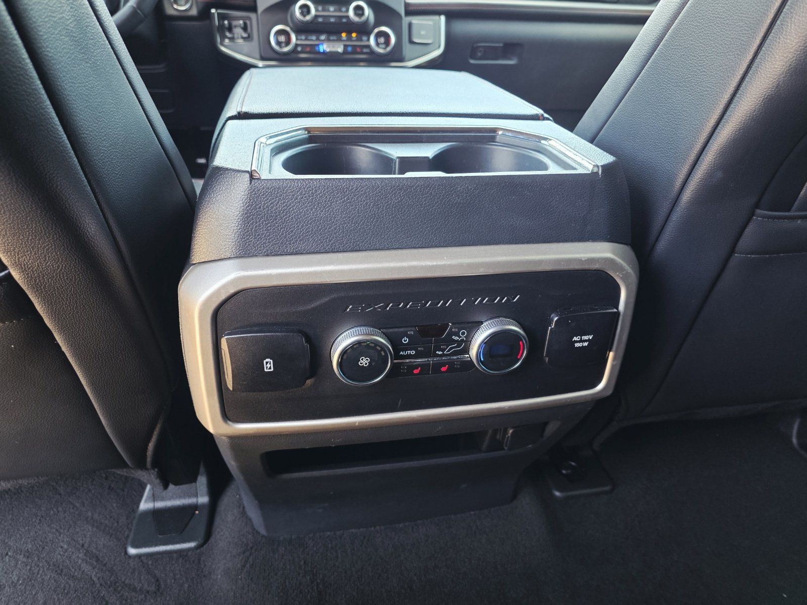 Used 2023 Ford Expedition Limited RWD image 17