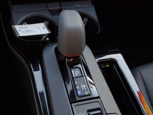 Used 2024 Toyota Prius Prime Premium image 29