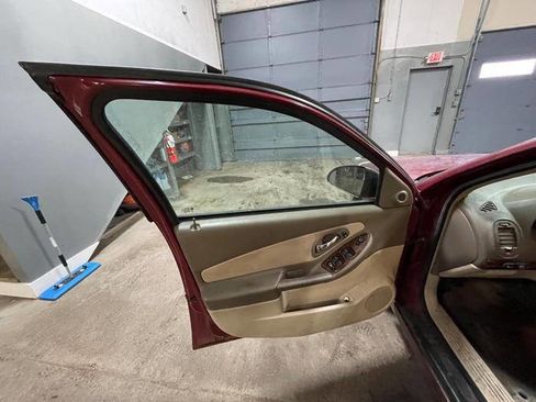 Used 2004 Chevrolet Malibu LT w/ Preferred Equipment Group image 20