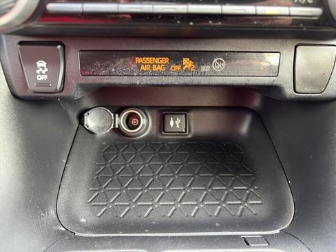 Used 2019 Toyota RAV4 LE image 22