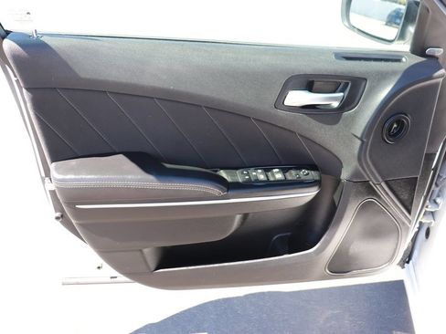 Used 2023 Dodge Charger SXT RWD image 9