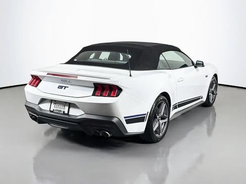 Used 2025 Ford Mustang GT Premium RWD image 7