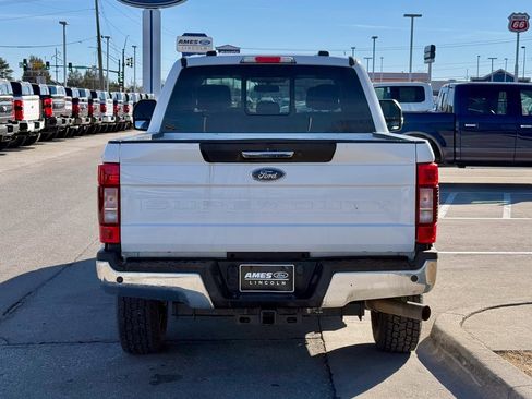 Used 2021 Ford F250 Lariat w/ Lariat Value Package image 4