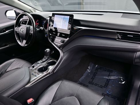 Used 2023 Toyota Camry XSE w/ Navigation Package FWD image 15