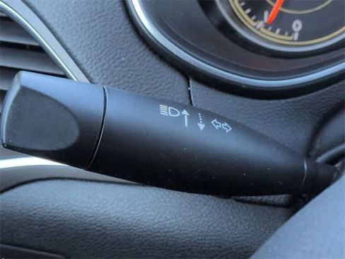 Used 2019 Jeep Cherokee Trailhawk w/ Comfort/Convenience Group image 34