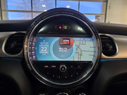 Used 2022 MINI Cooper S image 29