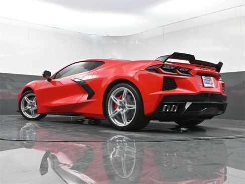 Used 2023 Chevrolet Corvette Stingray Coupe w/ Z51 Performance Package image 25