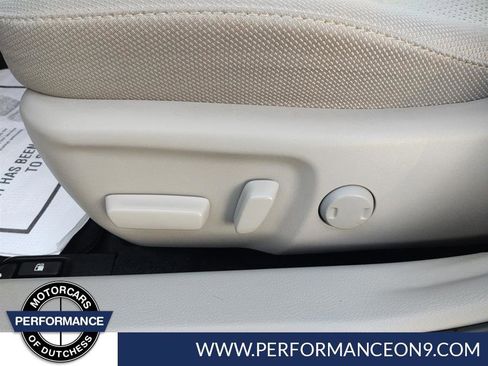 Used 2014 Toyota Camry LE image 13