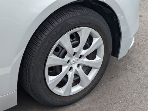 Certified 2022 Toyota Corolla LE image 9