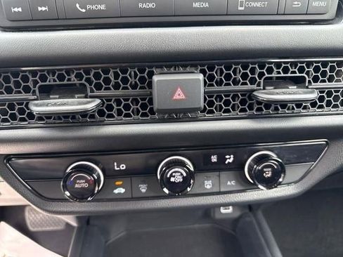Certified 2024 Honda HR-V LX image 13
