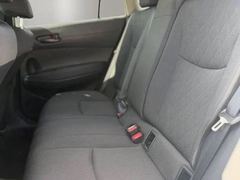 Used 2024 Toyota Corolla Cross LE FWD image 10