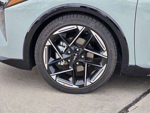 New 2025 Kia K4 GT-Line image 8