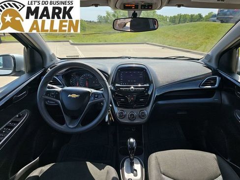 Used 2021 Chevrolet Spark LT FWD image 19