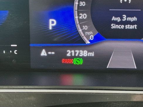 Used 2023 Volkswagen Tiguan SE R-Line image 15