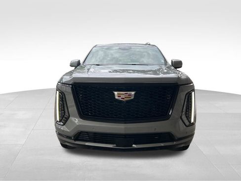Used 2026 Cadillac Escalade Sport w/ Touring Package AWD/4WD image 12