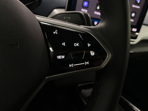 New 2025 Volkswagen ID.4 Pro S image 18