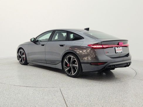 Used 2025 Audi S6 e-tron Premium Plus w/ Premium Plus AWD/4WD image 7
