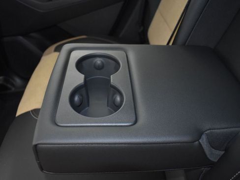 New 2026 Chevrolet Equinox ACTIV w/ Convenience Package III image 17